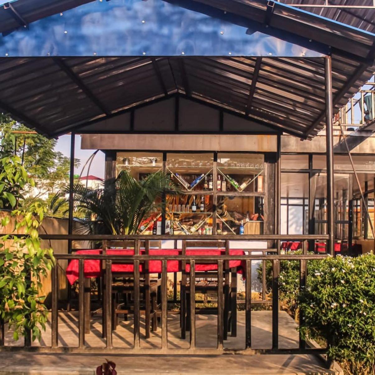 Hotel Flycatcher Chitwan- A Jungle Safari Home Sauraha Dış mekan fotoğraf